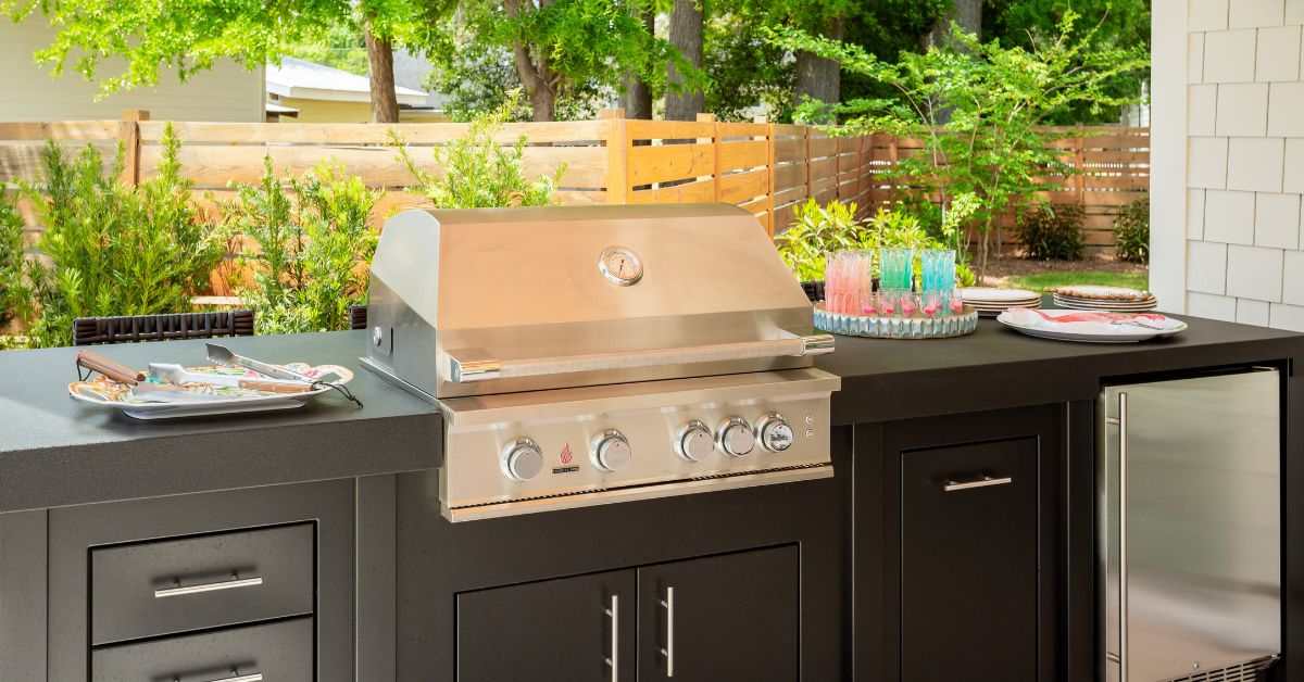 The Ultimate Guide to Designing Your Outdoor Kitchen