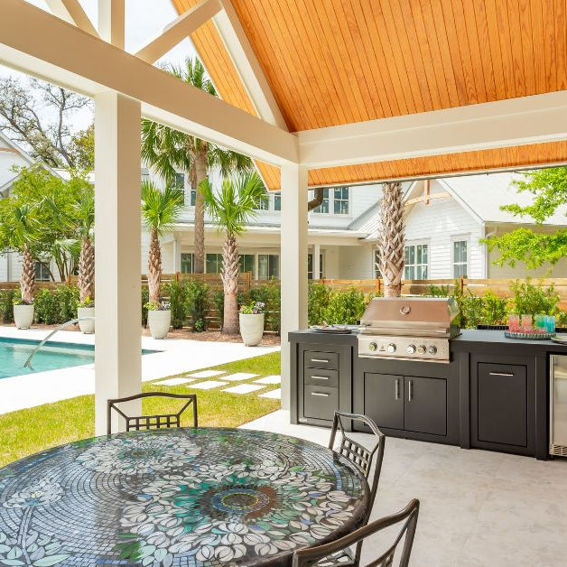 Aluminum vs. Stainless Steel Outdoor Kitchen Cabinetry