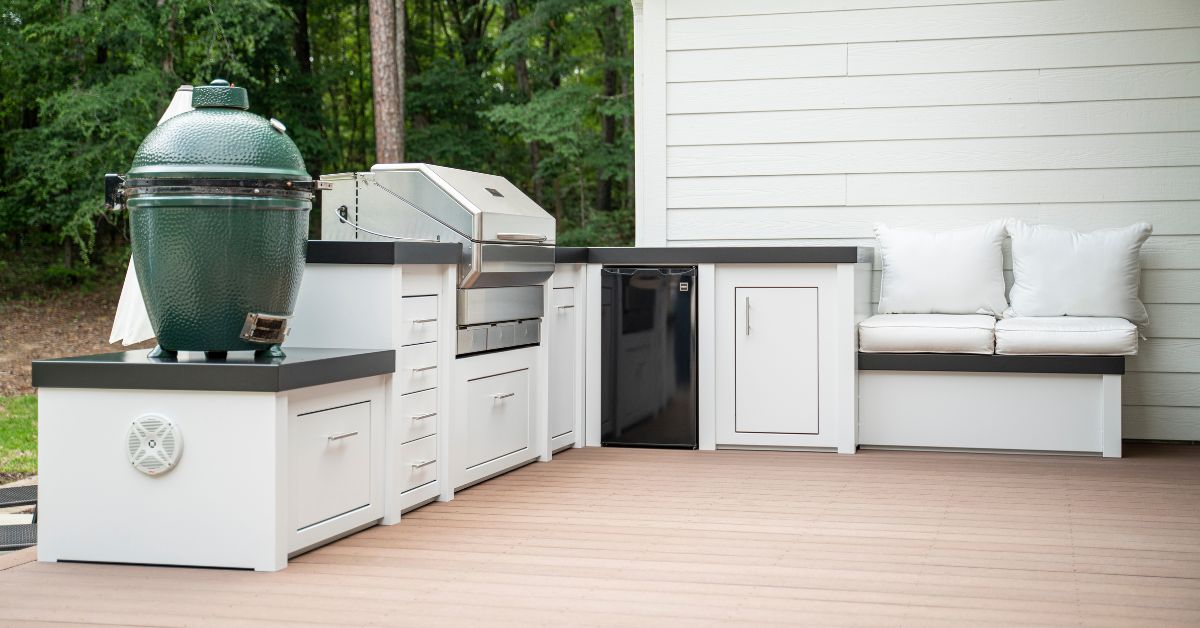 Why You Should Build an L-Shaped Outdoor Kitchen