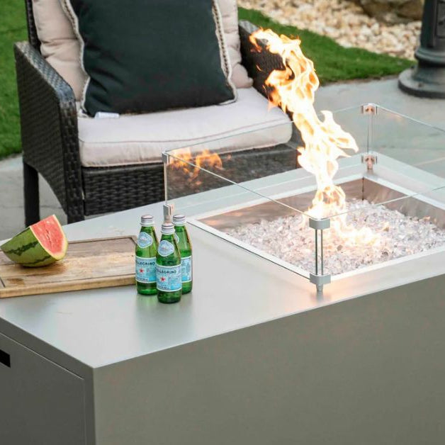 How To Choose a Fire Pit Table for Your Backyard